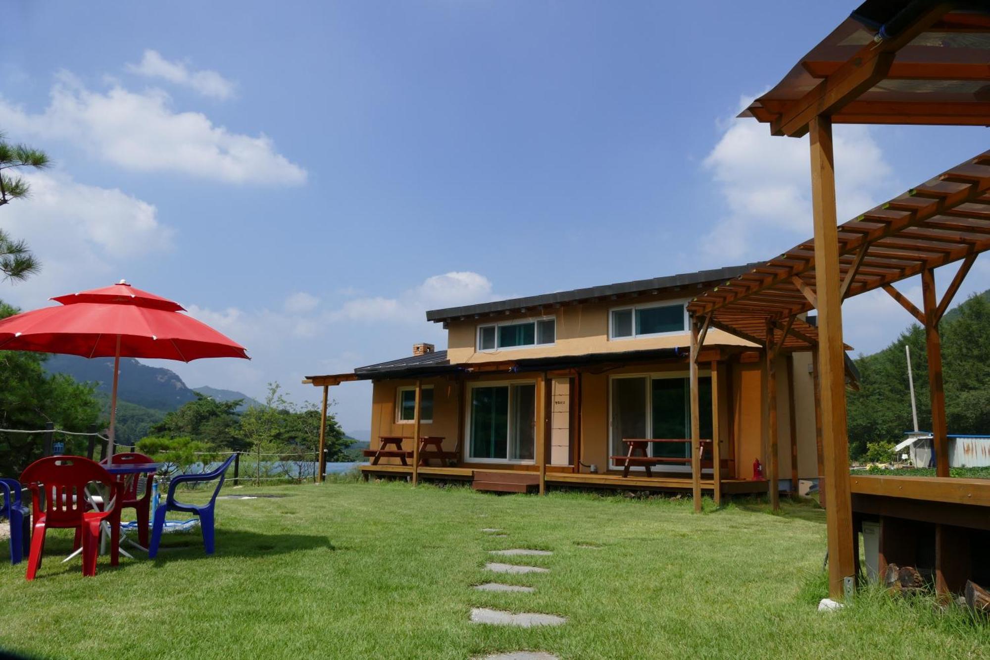 Hotel Sangju Yeoyurounhwangtojib Pensyeon Exteriér fotografie